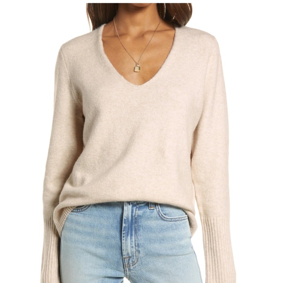 Treasure & Bond V-Neck Sweater - Picture 2 of 5